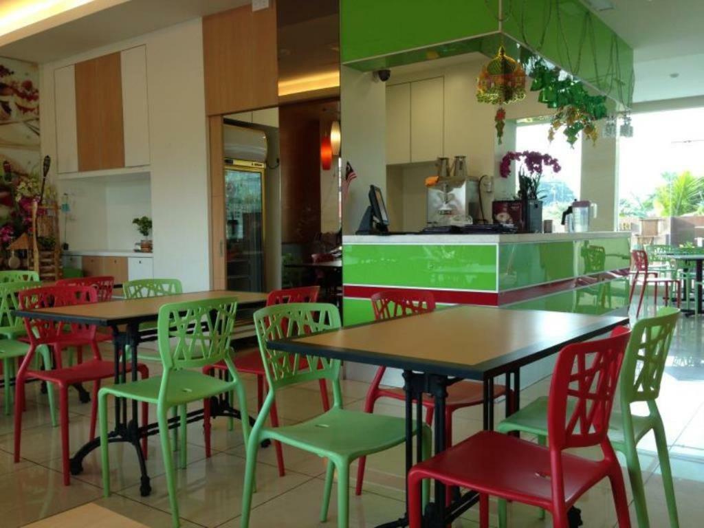 טמפין Caspari Hotel מראה חיצוני תמונה