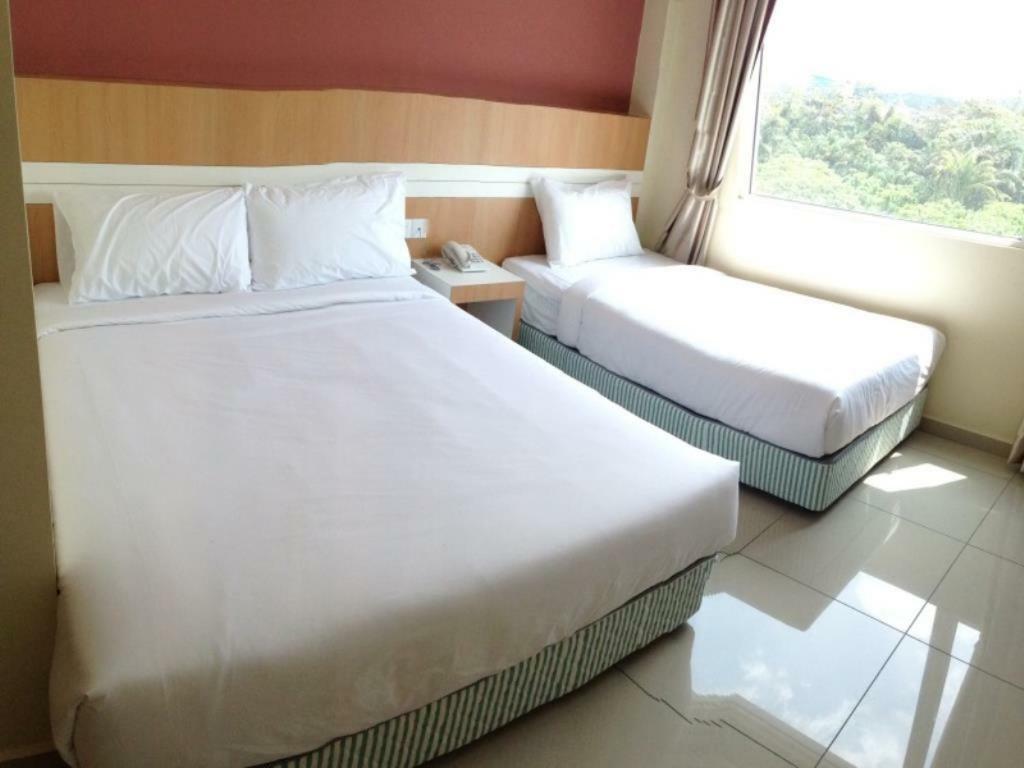 טמפין Caspari Hotel מראה חיצוני תמונה